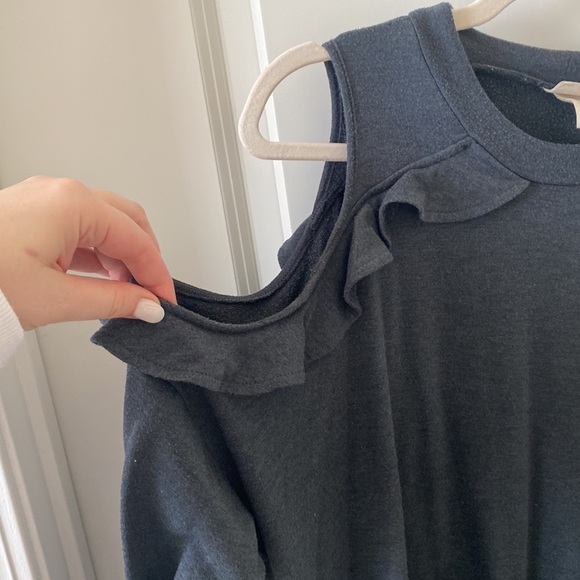 Cold Shoulder Sweater - Picture 3 of 5